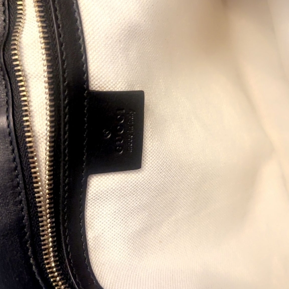 Authentic Gucci Patent Microguccissima Nice Tote In Black. Preowned Excellent - Picture 5 of 9